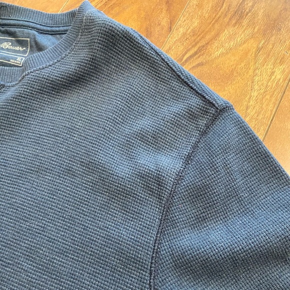 Blue Eddie Bauer Henley - Picture 4 of 10